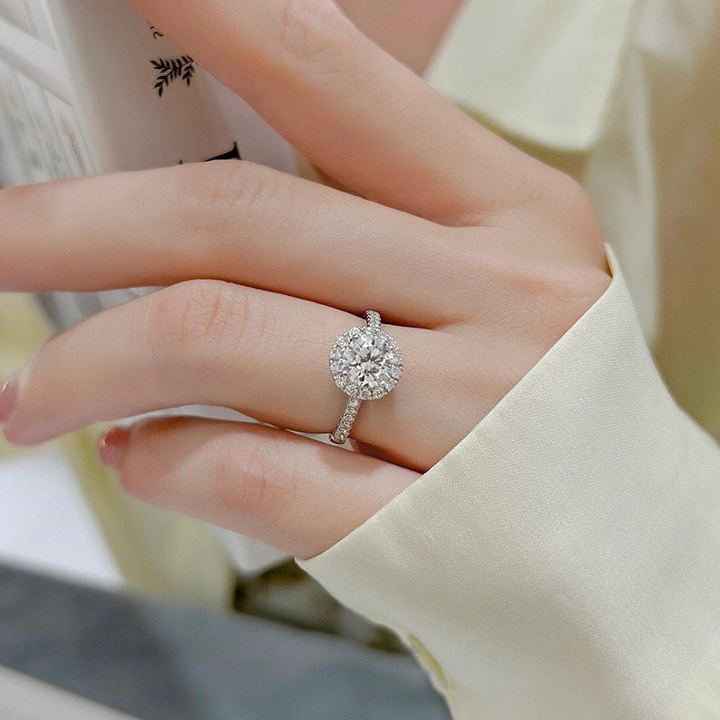 Bague sertie d'une moissanite coussin en argent sterling, style solitaire élégant, idéale pour fiançailles et cadeaux de Saint - Valentin - IVOIRART.COM