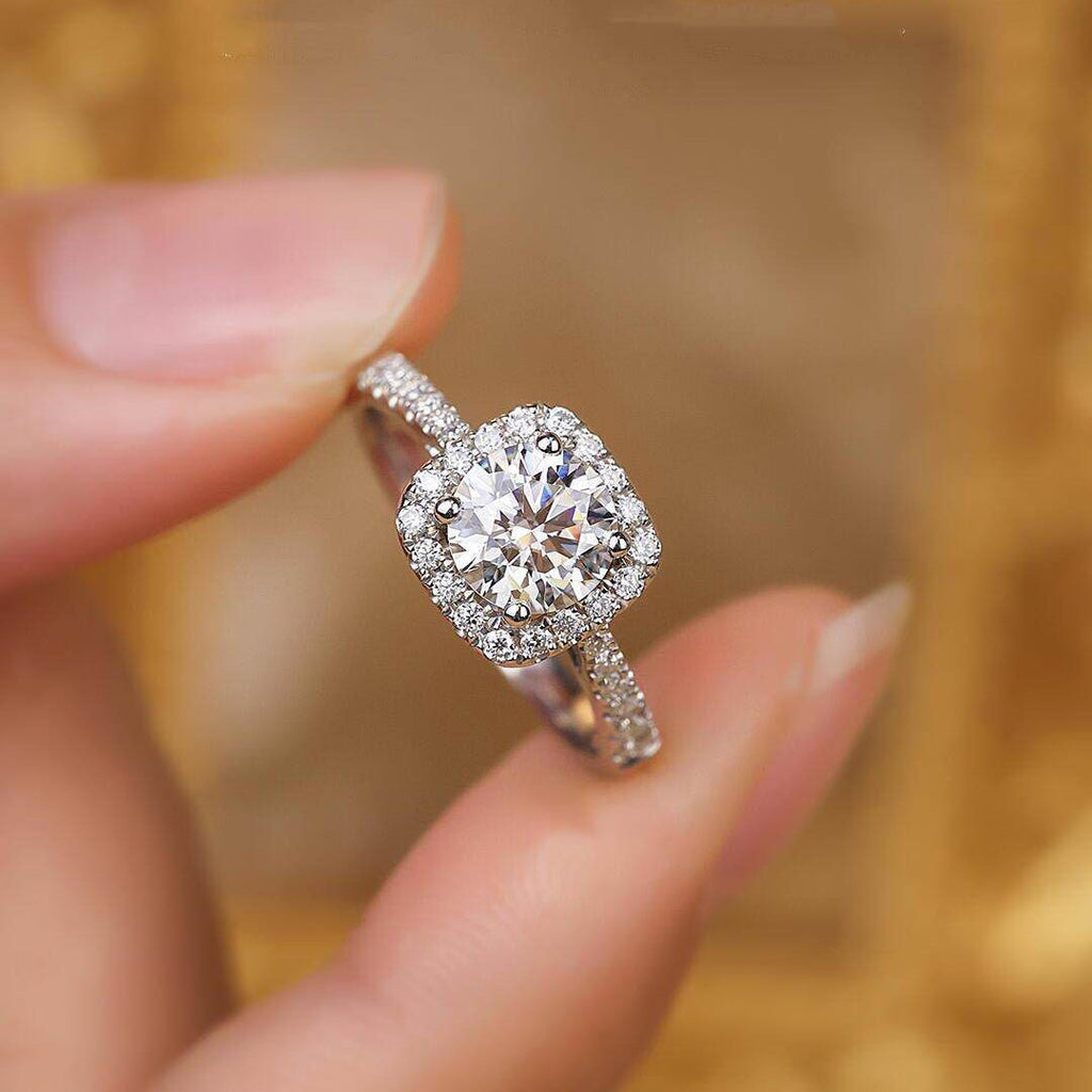 Bague sertie d'une moissanite coussin en argent sterling, style solitaire élégant, idéale pour fiançailles et cadeaux de Saint - Valentin - IVOIRART.COM