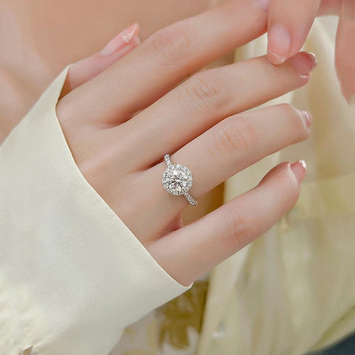 Bague sertie d'une moissanite coussin en argent sterling, style solitaire élégant, idéale pour fiançailles et cadeaux de Saint - Valentin - IVOIRART.COM