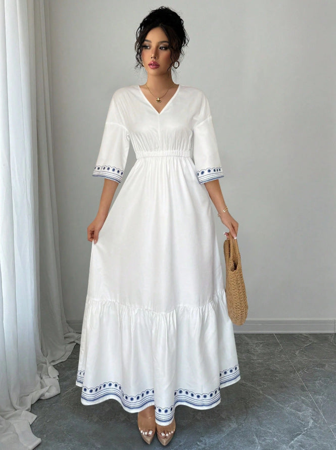 Robe longue imprimée à col en V, taille élastique, bordure en dentelle et ourlet à volants