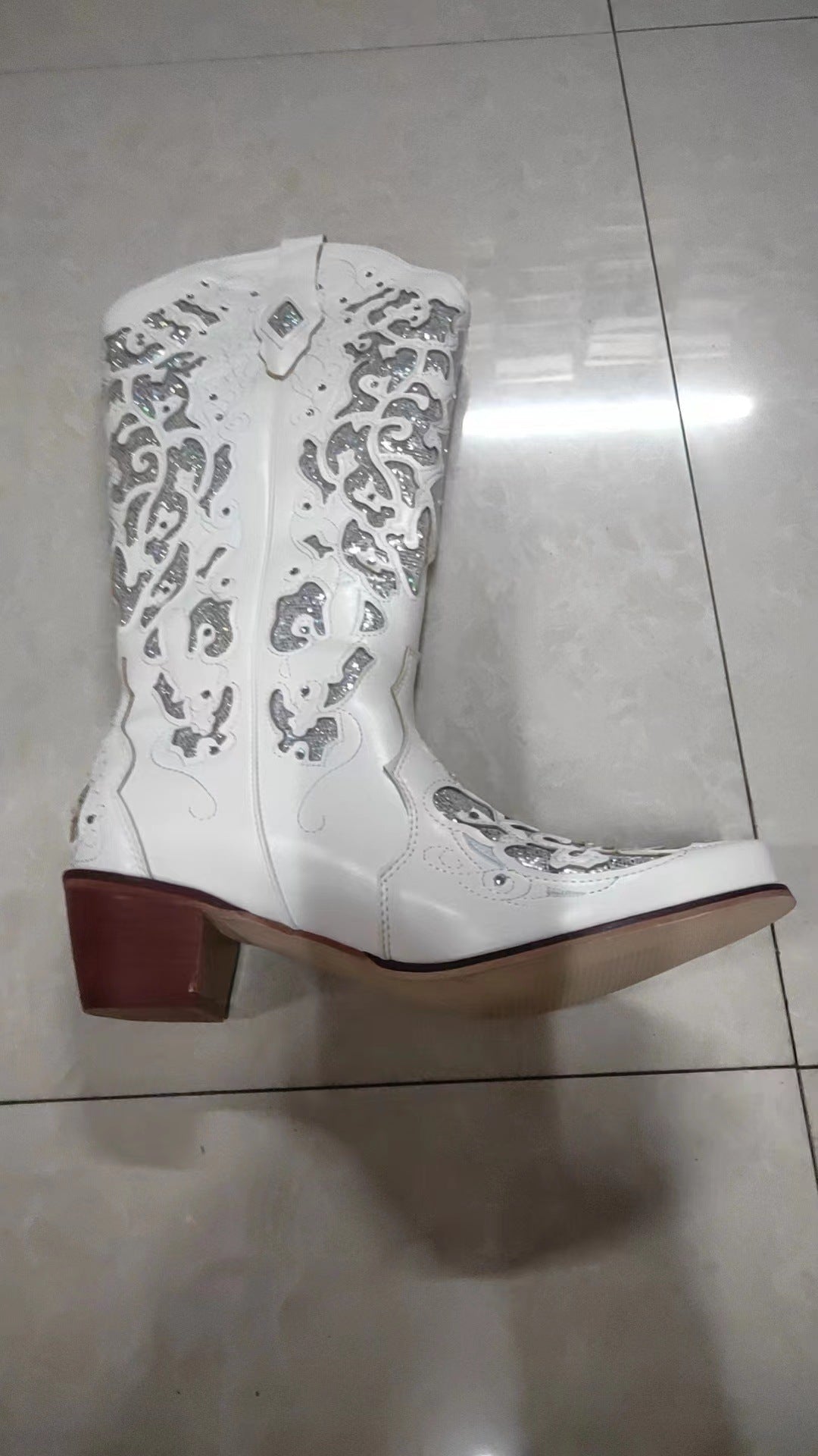 Bottes hautes ornées de strass pour femme à talon moyen – Élégance et confort - IVOIRART.COM