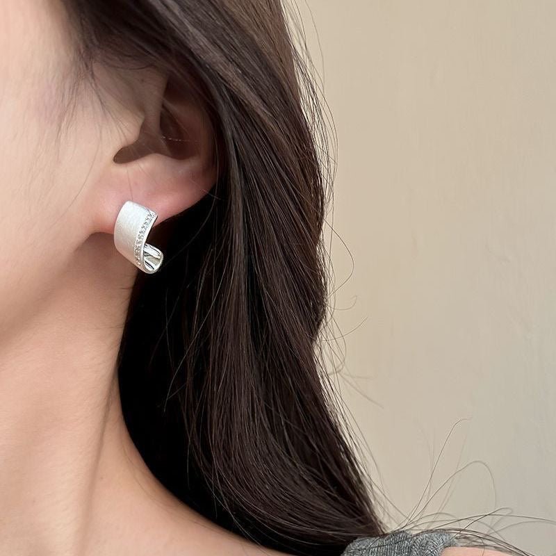 Boucles d'oreilles carrées brossées en argent sterling 999, élégant style minimaliste, idéales pour le quotidien et le bureau - IVOIRART.COM