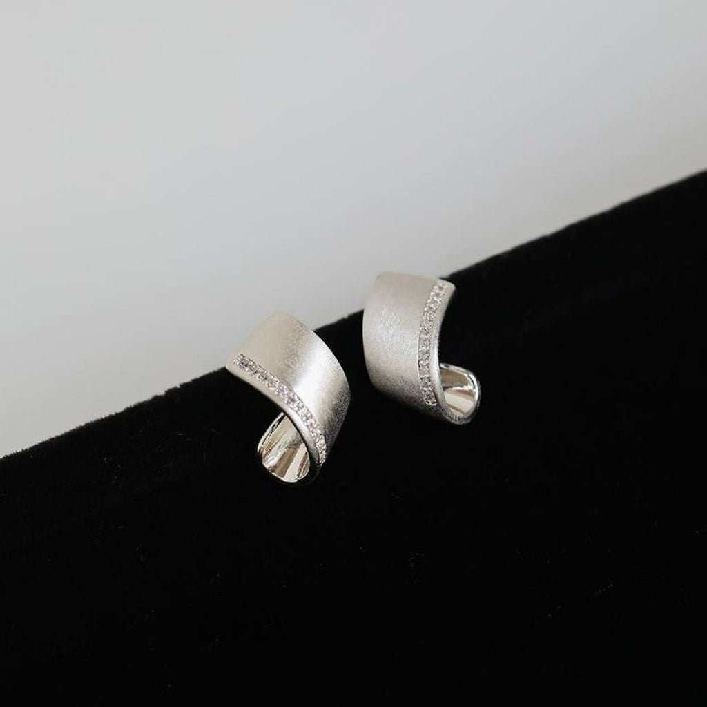 Boucles d'oreilles carrées brossées en argent sterling 999, élégant style minimaliste, idéales pour le quotidien et le bureau - IVOIRART.COM