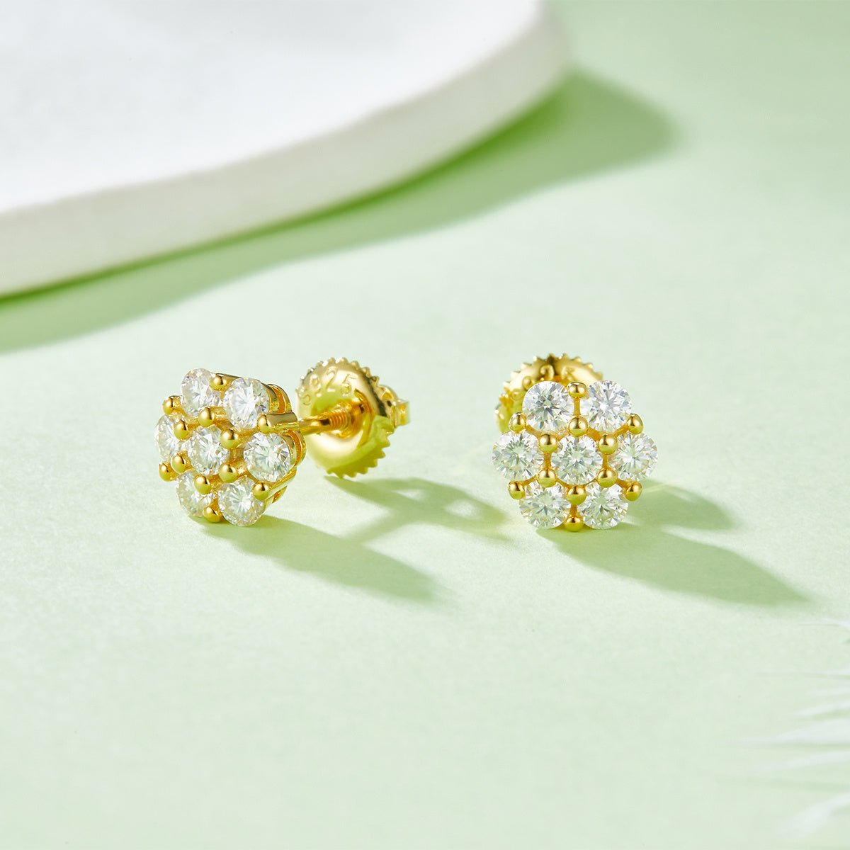 Boucles d'oreilles Clusters 14pcs Moissanite D Couleur VVS1 en Argent 925 S, 1,5g, Fermoir à Vis, Hypoallergénique, Certifiées GRA, Coffret Cadeau - IVOIRART.COM