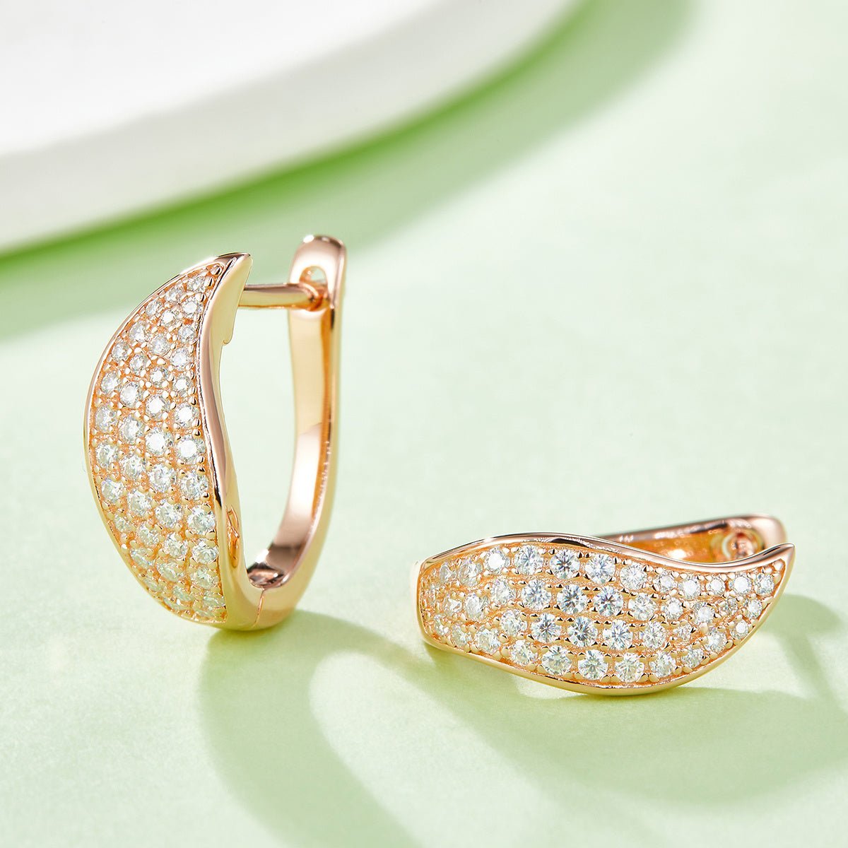 Boucles d'oreilles créoles croissant en argent sterling S925, 82 moissanites, plaquées platine, 16,5 mm, certifiées GRA, hypoallergéniques, coffret cadeau - IVOIRART.COM