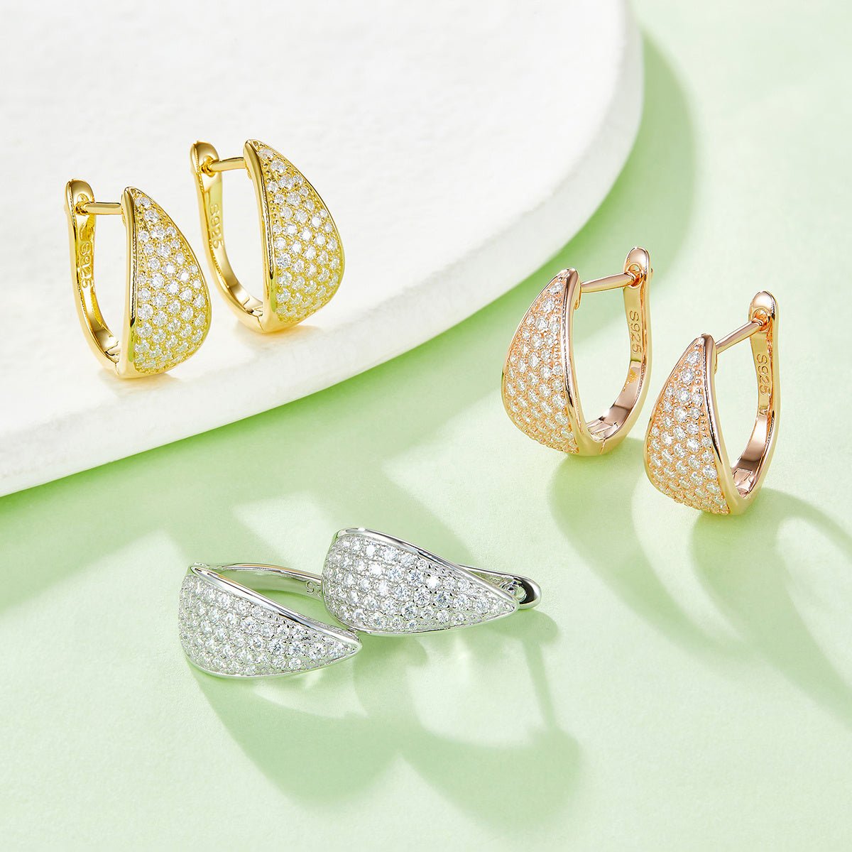 Boucles d'oreilles créoles en argent sterling S925 3,1g avec 83 moissanites pavées - IVOIRART.COM