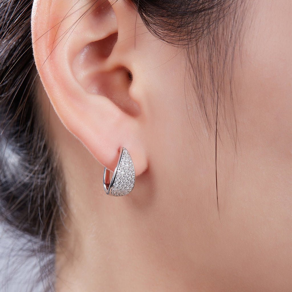 Boucles d'oreilles créoles en argent sterling S925 3,1g avec 83 moissanites pavées - IVOIRART.COM