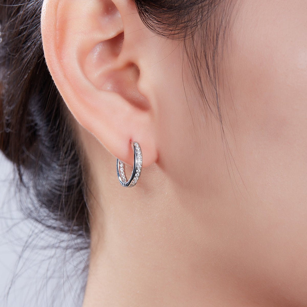 Boucles d’oreilles créoles Huggie 40 pcs Moissanite en argent S925, plaquées platine, 14,5 mm, certificat GRA, coffret cadeau - IVOIRART.COM