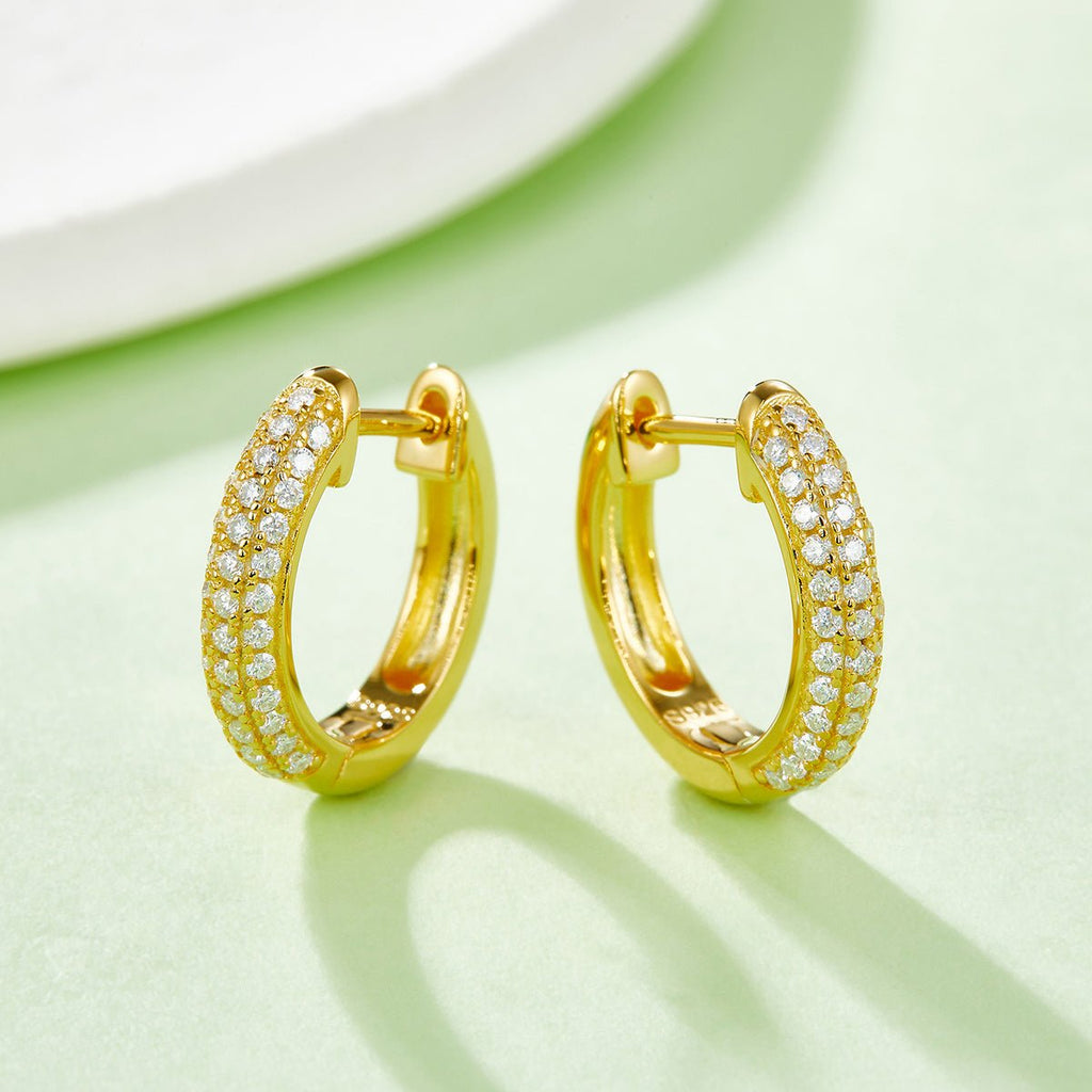 Boucles d'oreilles créoles Huggie 74 pierres Moissanite en argent S925 15mm plaqué platine 3 couleurs boîte cadeau hypoallergéniques - IVOIRART.COM