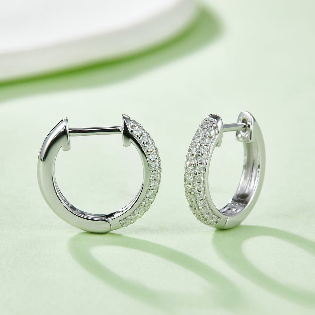 Boucles d'oreilles créoles Huggie 74 pierres Moissanite en argent S925 15mm plaqué platine 3 couleurs boîte cadeau hypoallergéniques - IVOIRART.COM