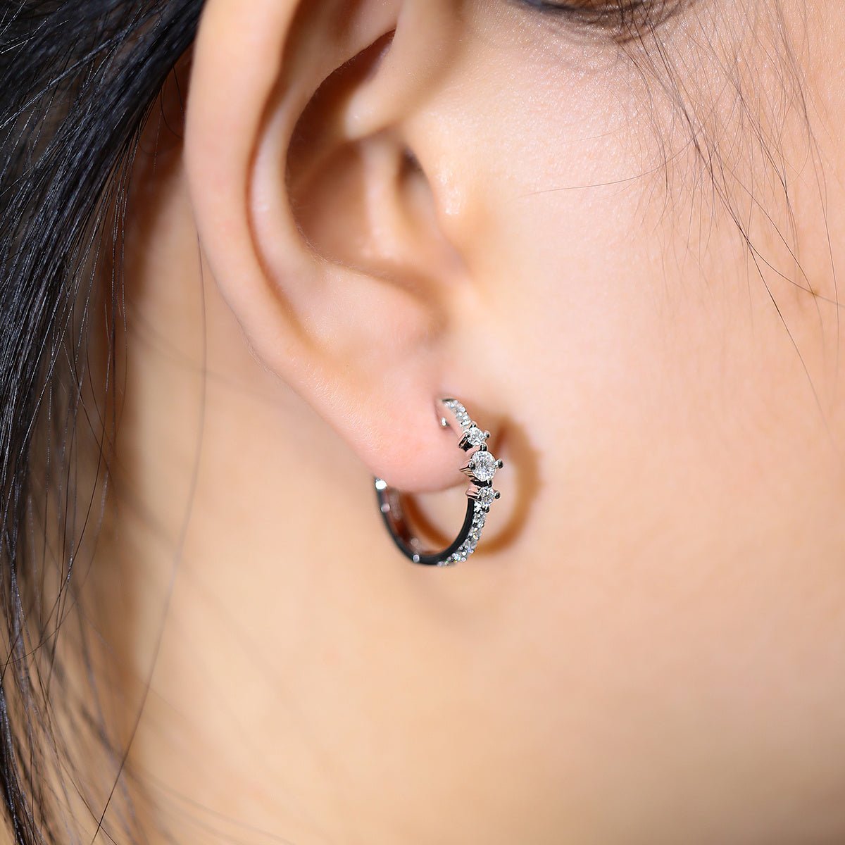 Boucles d'Oreilles Créoles Huggie Moissanite 0,52CT Argent 925 S925 3,3g 16,5mm 3 Pierres Platine Coffret Cadeau - IVOIRART.COM