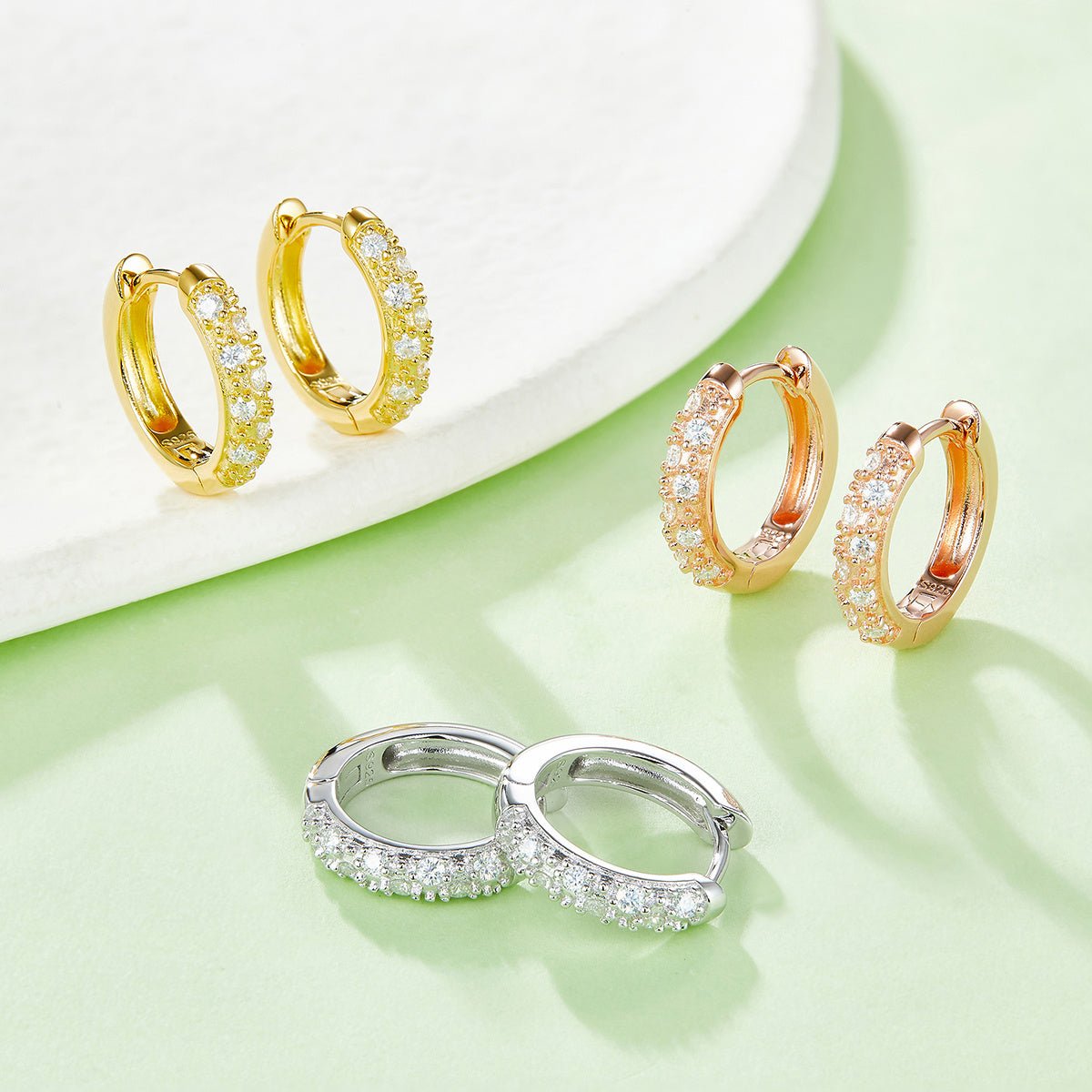 Boucles d’oreilles créoles moissanite 15mm argent sterling S925 2,9g, 16 pierres pavé, plaquées platine avec certificat GRA, coffret cadeau femme - IVOIRART.COM