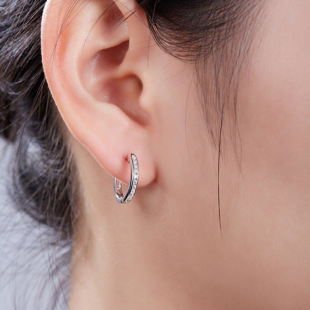 Boucles d’Oreilles Créoles Moissanite 22 Pierres Argent Sterling S925 1,9g 15mm Plaqué Platine avec Certificat GRA, Coffret Cadeau Pour Femme - IVOIRART.COM