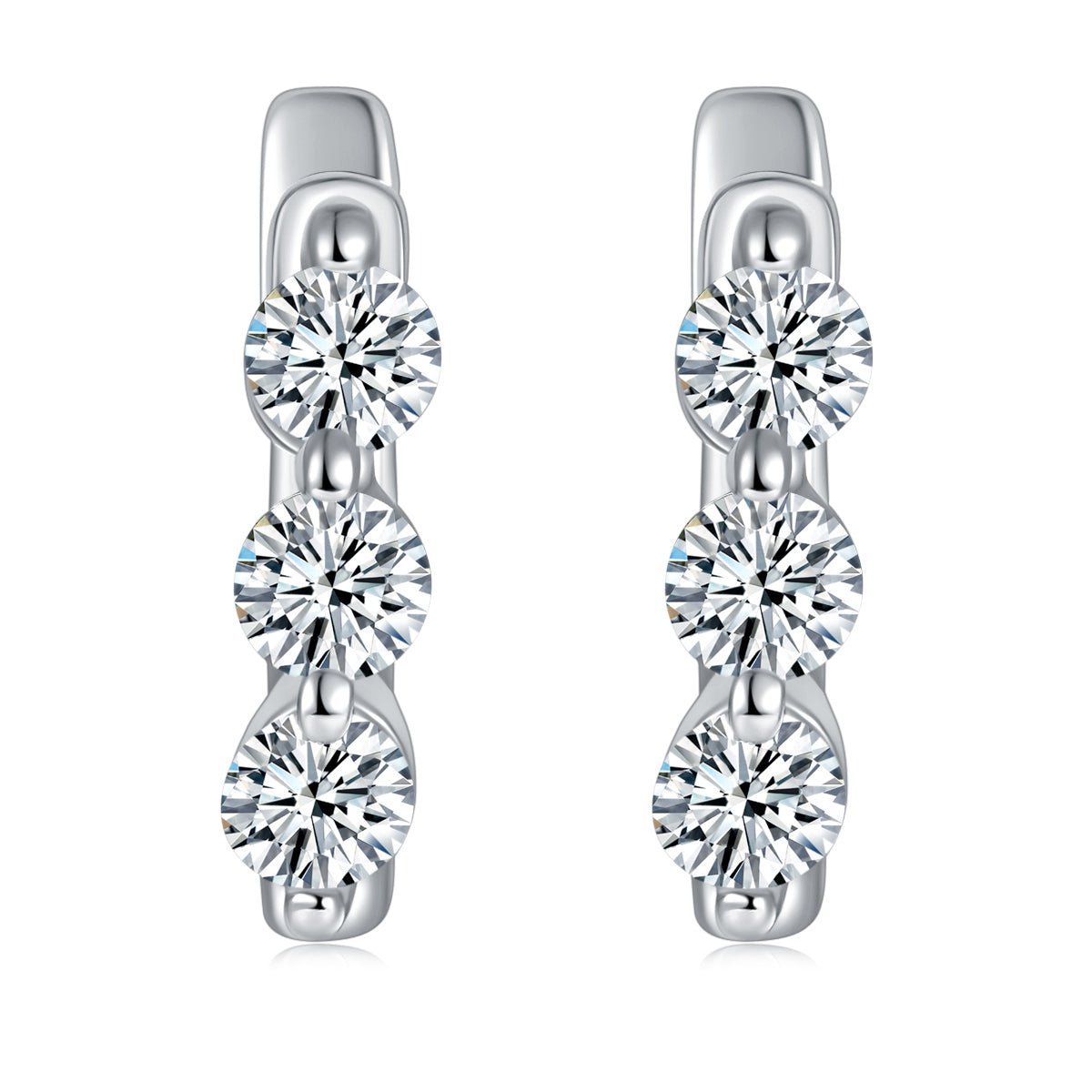Boucles d'oreilles créoles S925 en argent sterling à 3 pierres Moissanite rondes plaquées platine - IVOIRART.COM