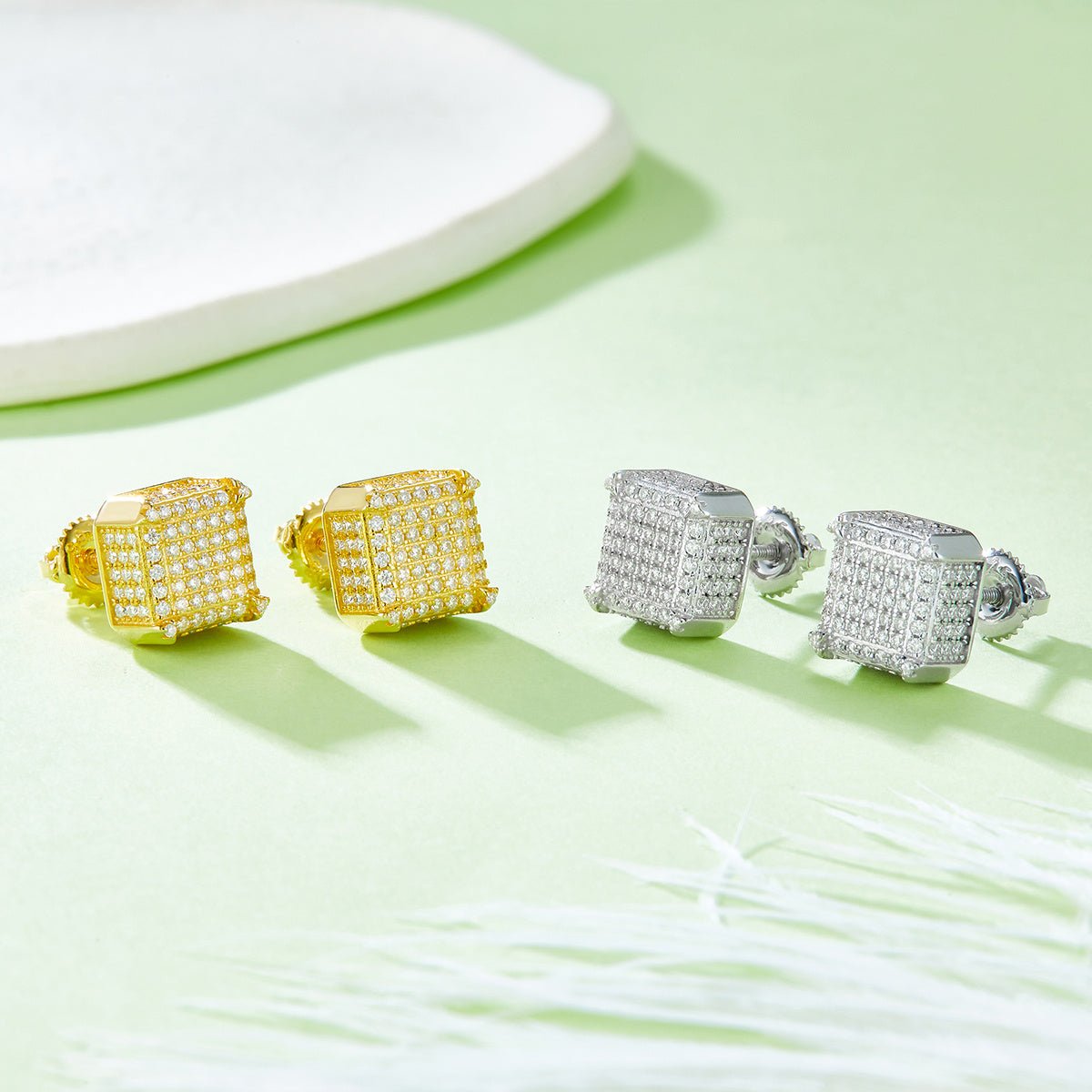 Boucles d'oreilles cube 3D en argent sterling S925, 218 moissanites D VVS1, 2g, fermoir vis, hypoallergéniques, coffret cadeau certifié GRA - IVOIRART.COM