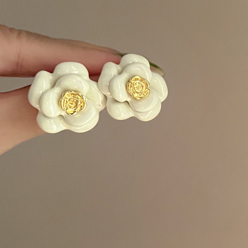 Boucles d'oreilles émail vintage fleur—Clous rétro premium, élégantes et légères - IVOIRART.COM