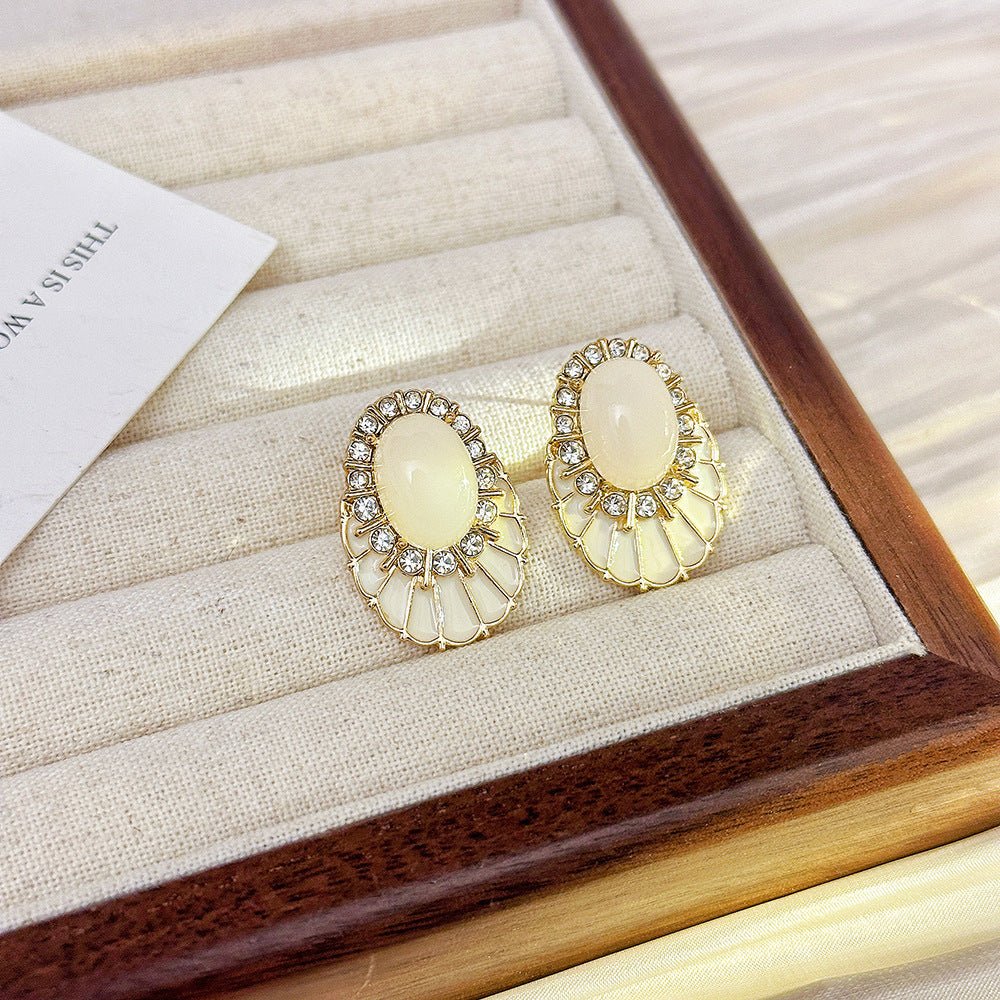 Boucles d'oreilles fleurs émaillées vintage — clous rétro luxe léger polyvalentes - IVOIRART.COM