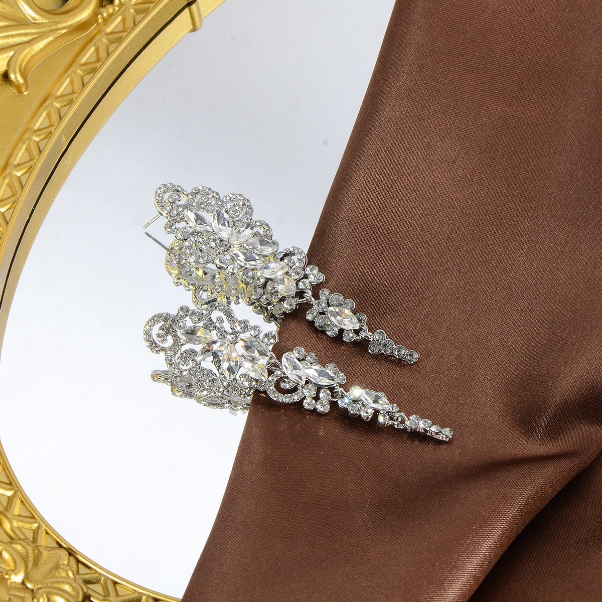 Boucles d'oreilles longues à pampilles rhinestone floral symétrique, européen - IVOIRART.COM