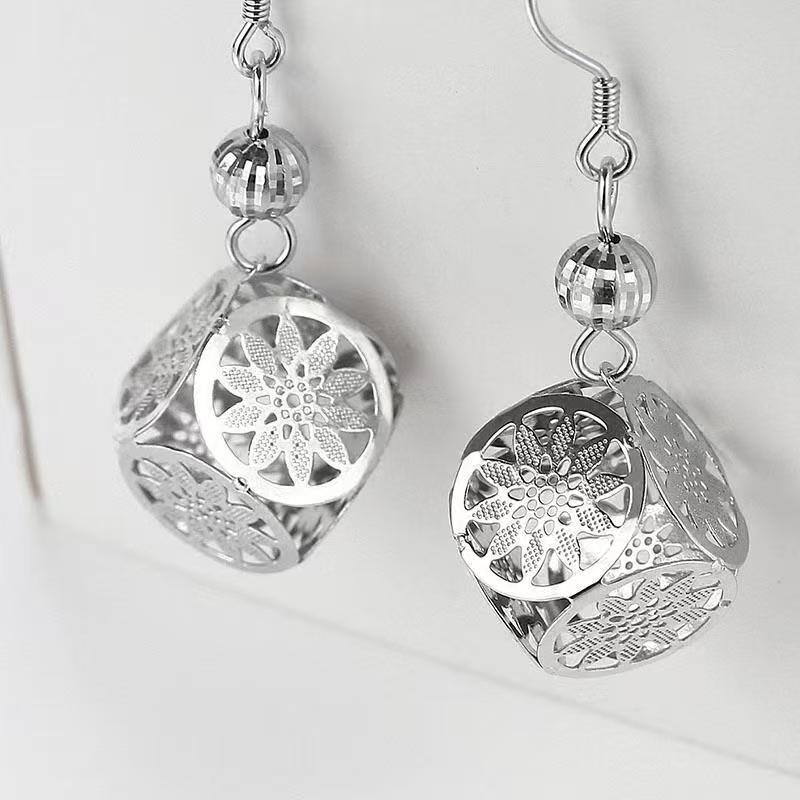 Boucles d'oreilles pendantes en argent pur 999, Bijoux minimalistes audacieux et stylés 2026 - IVOIRART.COM