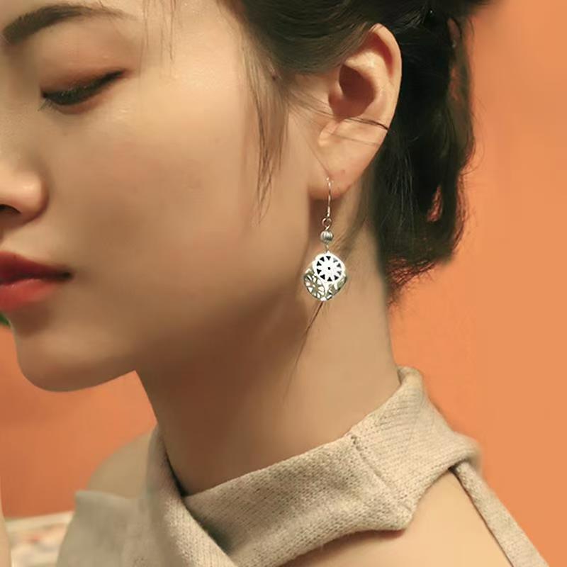 Boucles d'oreilles pendantes en argent pur 999, Bijoux minimalistes audacieux et stylés 2026 - IVOIRART.COM