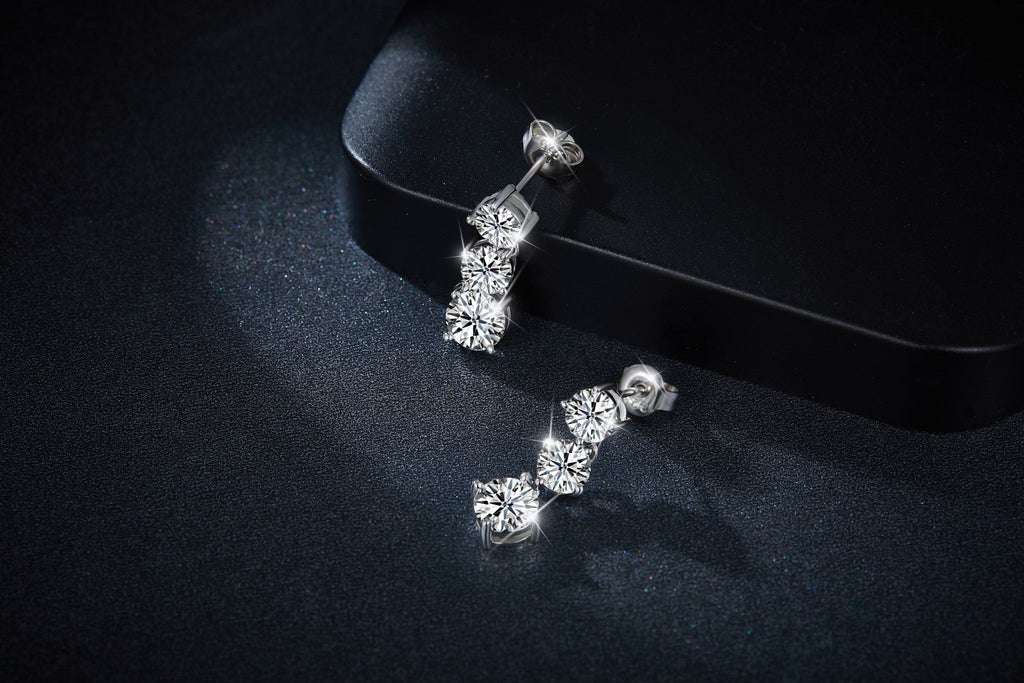Boucles d'oreilles pendantes en argent S925 Moissanite 3 pierres rondes - IVOIRART.COM