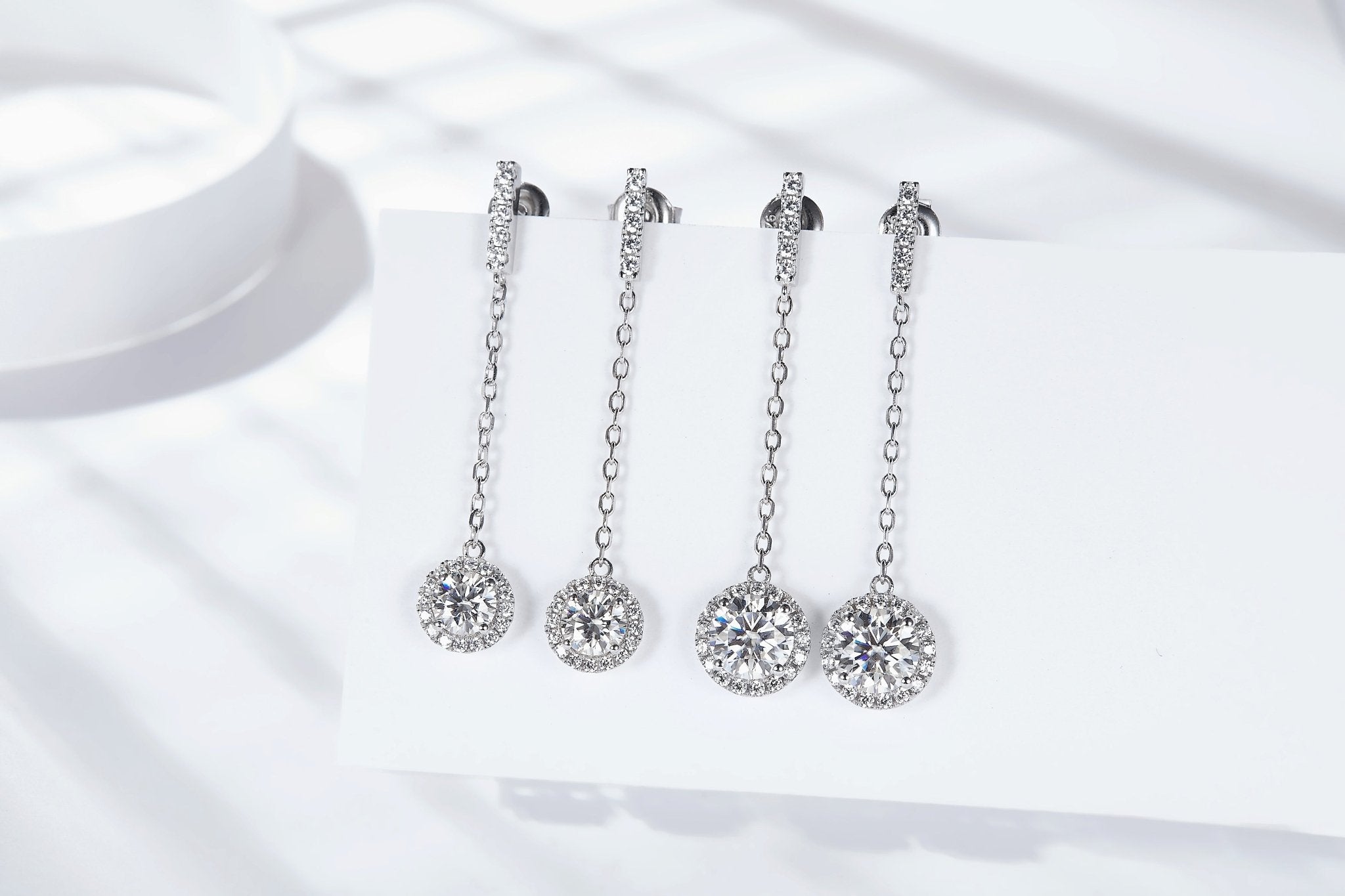 Boucles d'oreilles pendantes en argent sterling S925 Moissanite 0,5 ou 1CT plaqué platine - IVOIRART.COM