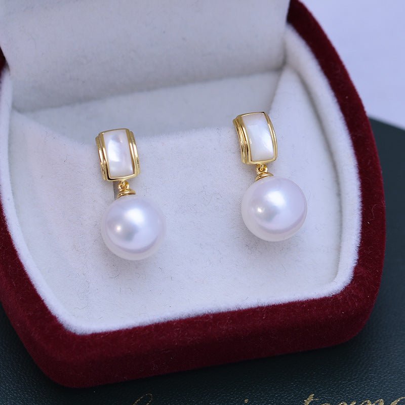 Boucles d'oreilles perles d'eau douce blanches 10 - 11 mm cercle parfait et brillant - IVOIRART.COM