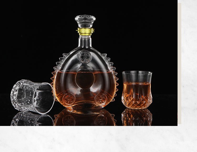 Bouteille vide de vin Louis XIII en verre transparent pour dégustation d’exception - IVOIRART.COM
