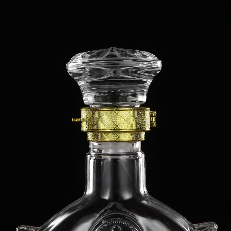 Bouteille vide de vin Louis XIII en verre transparent pour dégustation d’exception - IVOIRART.COM