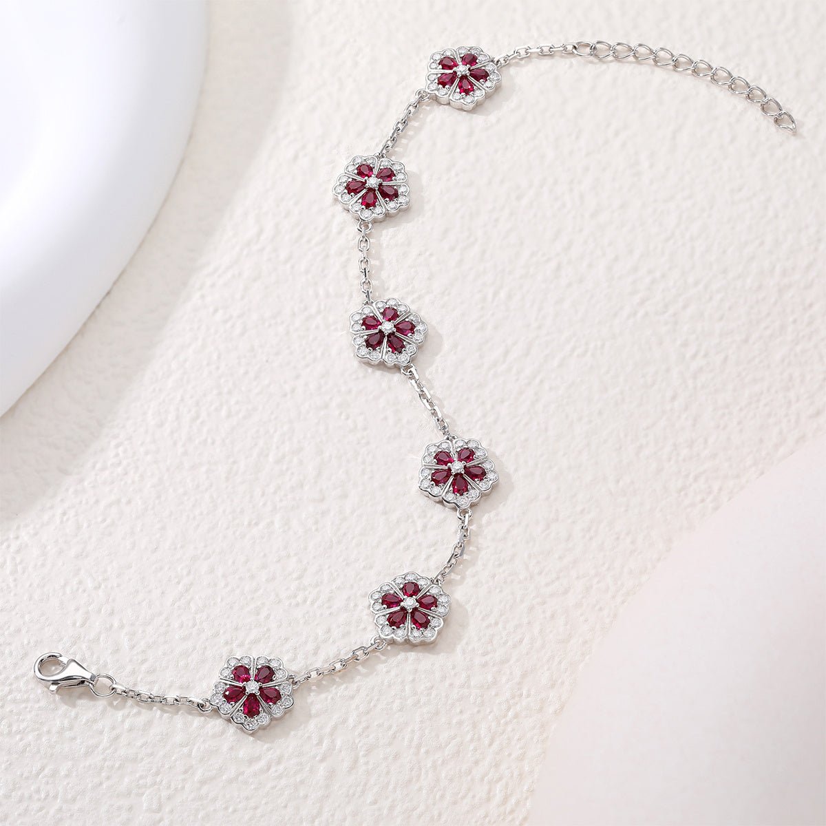 Bracelet Fleur en Argent Sterling S925, Gemmes Rouges Synthétiques, 16 cm, Plaqué Platine, Moissanite D Couleur VVS1 Certifiée GRA, Coffret Cadeau - IVOIRART.COM