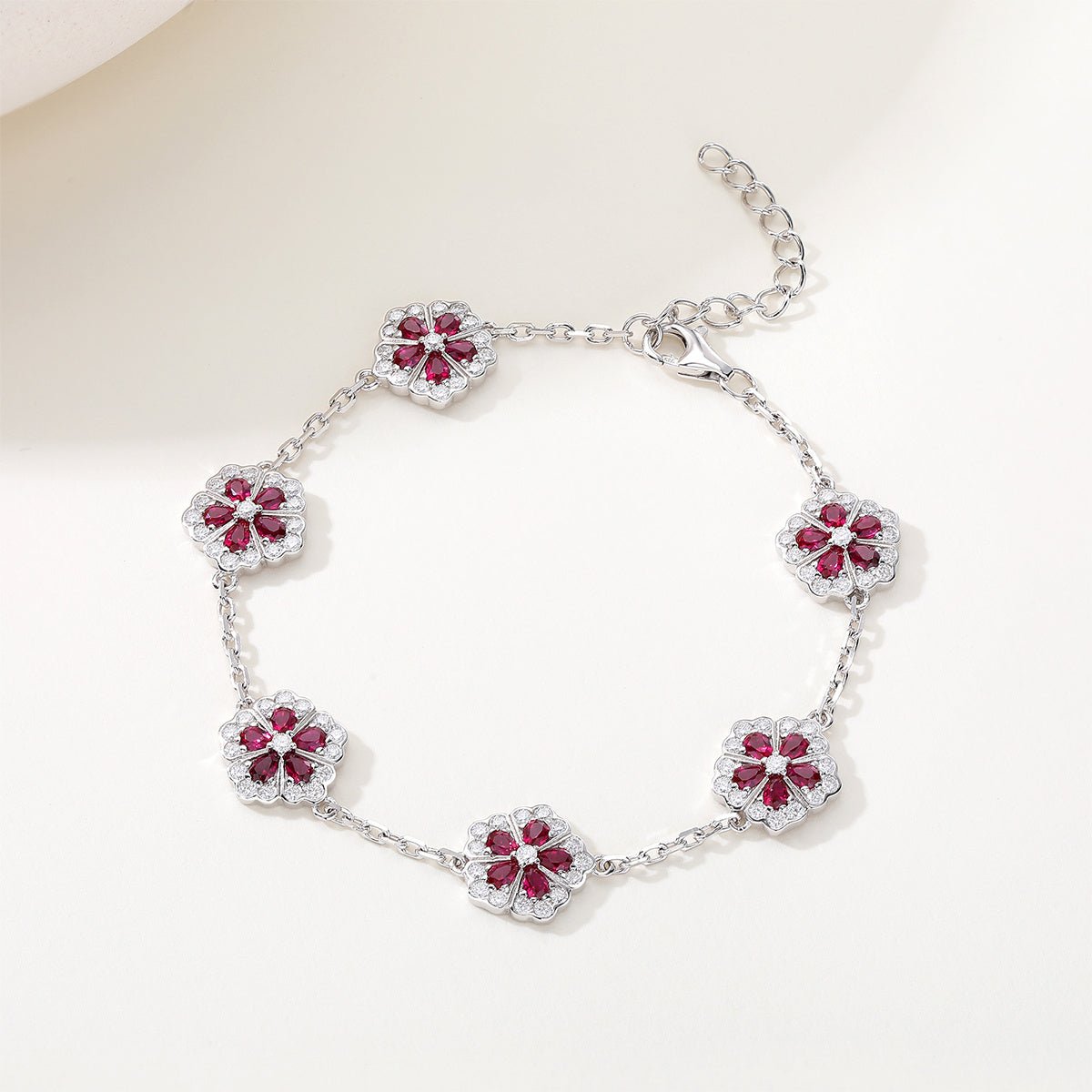 Bracelet Fleur en Argent Sterling S925, Gemmes Rouges Synthétiques, 16 cm, Plaqué Platine, Moissanite D Couleur VVS1 Certifiée GRA, Coffret Cadeau - IVOIRART.COM