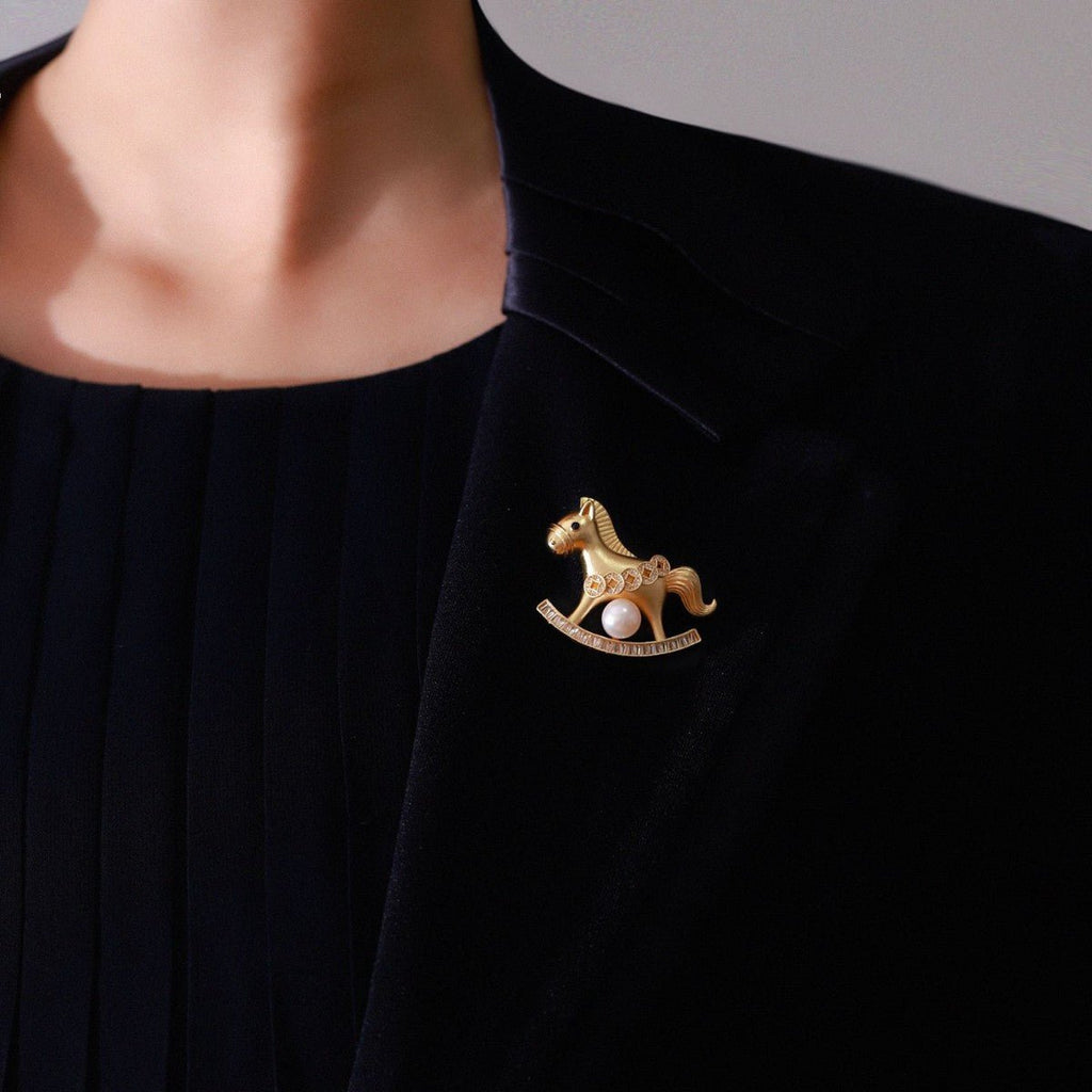 Broche Boutonnière Perle Instantanée pour Femme - Accessoire Bijoux de Richesse - IVOIRART.COM
