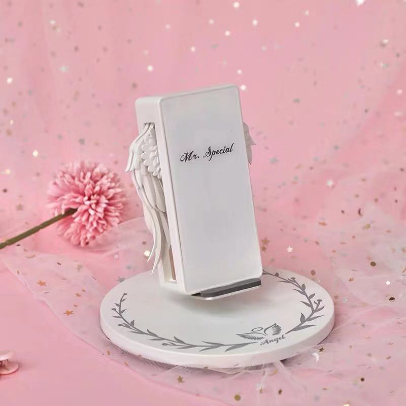 Chargeur sans fil avec ailes d’ange illuminées, design unique et élégant - IVOIRART.COM