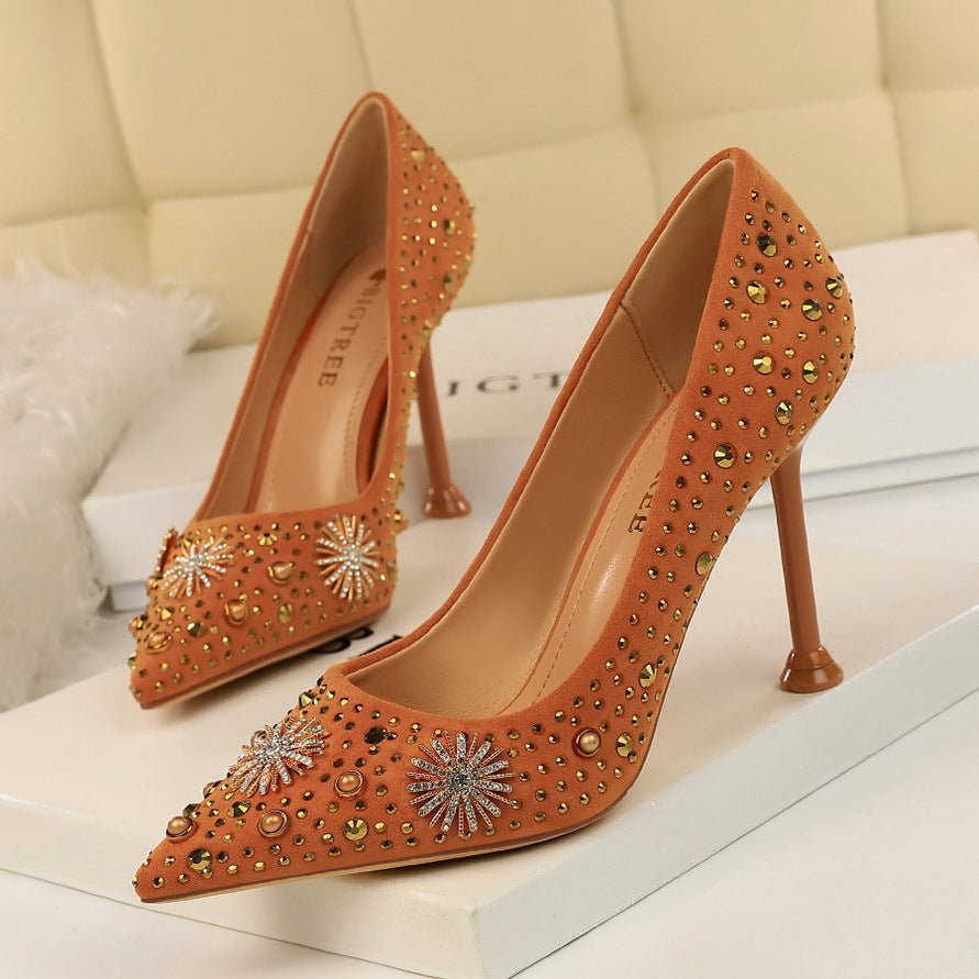 Chaussures vintage en daim à talons aiguilles, bouts pointus peu profonds ornées de strass - IVOIRART.COM