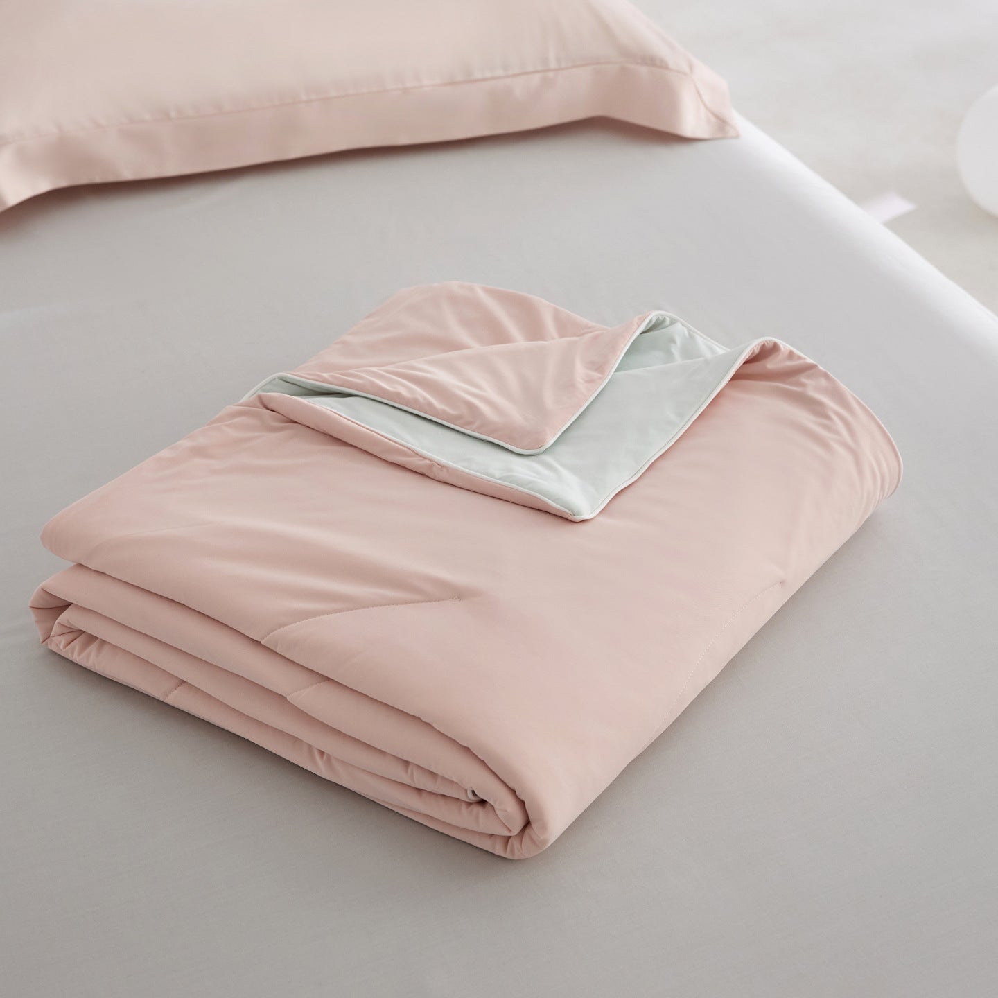 Class A Ultra-soft Soybean Fiber Summer Quilt Nylon-spandex Cool-touch Silk Summer Cooling Quilt - IVOIRART.COM