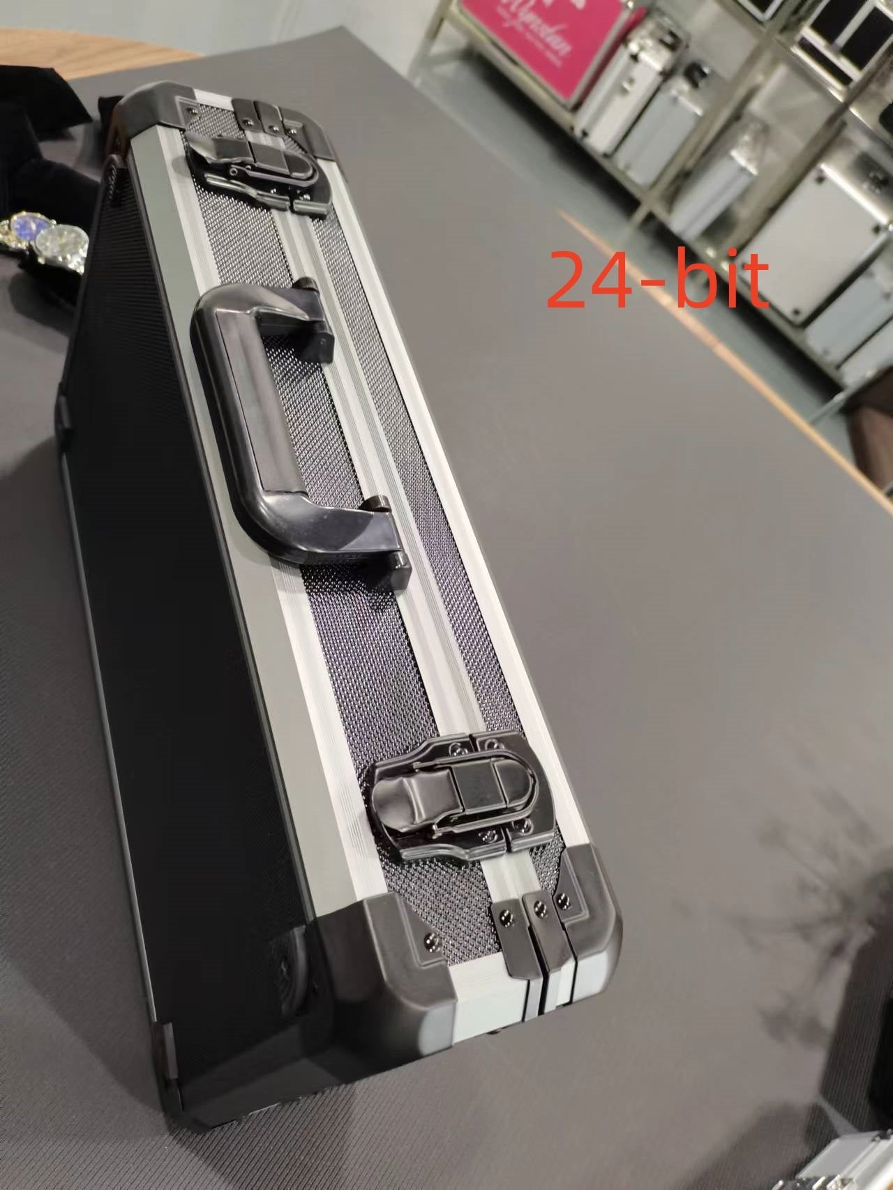Coffret Montre en Alliage d'Aluminium avec 18 Compartiments - Boîte de Rangement Élégante - IVOIRART.COM