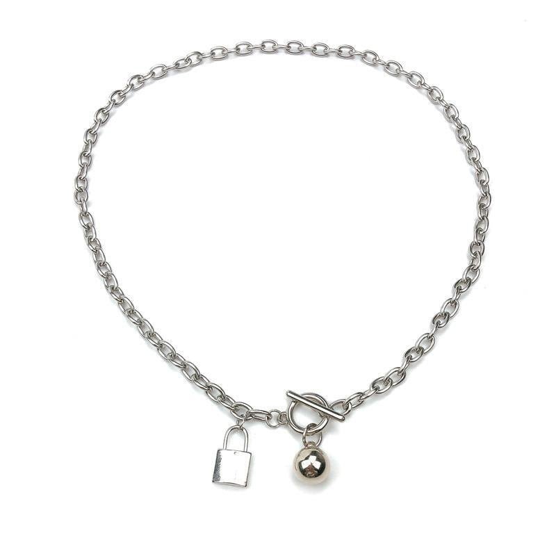 Collier boule style punk européen et américain en acier titane métallique - IVOIRART.COM