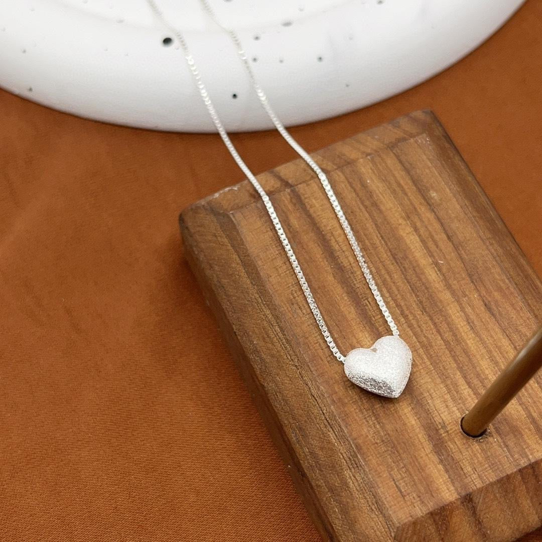 Collier Chaîne Sautoir Coeur Mat 999 Argent Sterling, Style Élégant et Fin - IVOIRART.COM