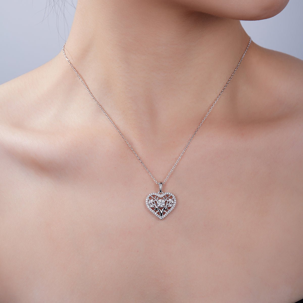 Collier Cœur Arbre de Vie en Argent Sterling S925 4,4g avec Pierre Centrale 5mm Moissanite 42 Pierres Certifié GRA, Plaqué Platine, Coffret Cadeau Romantique - IVOIRART.COM