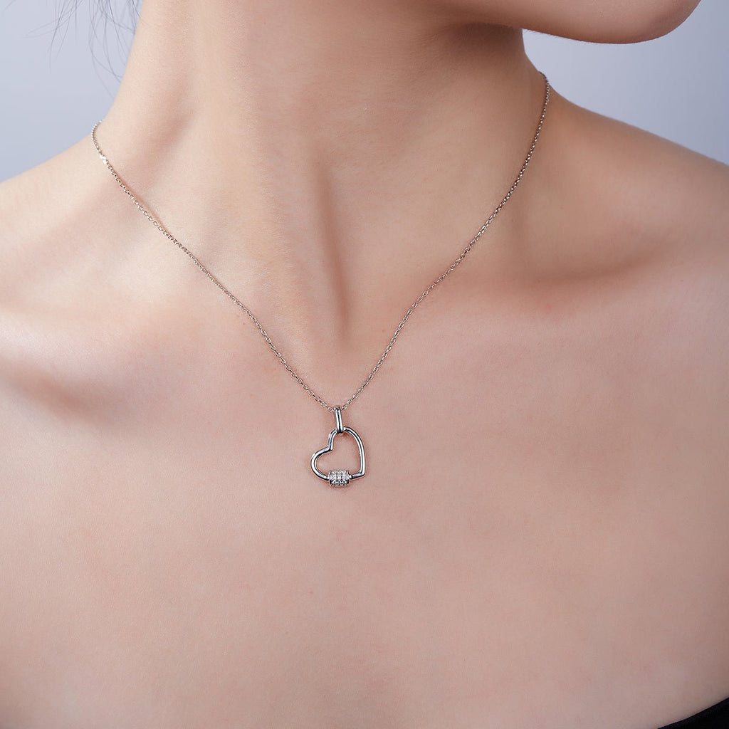 Collier Cœur en Argent Massif S925 3,3g 45cm avec Barre Pave 15 Moissanites - IVOIRART.COM