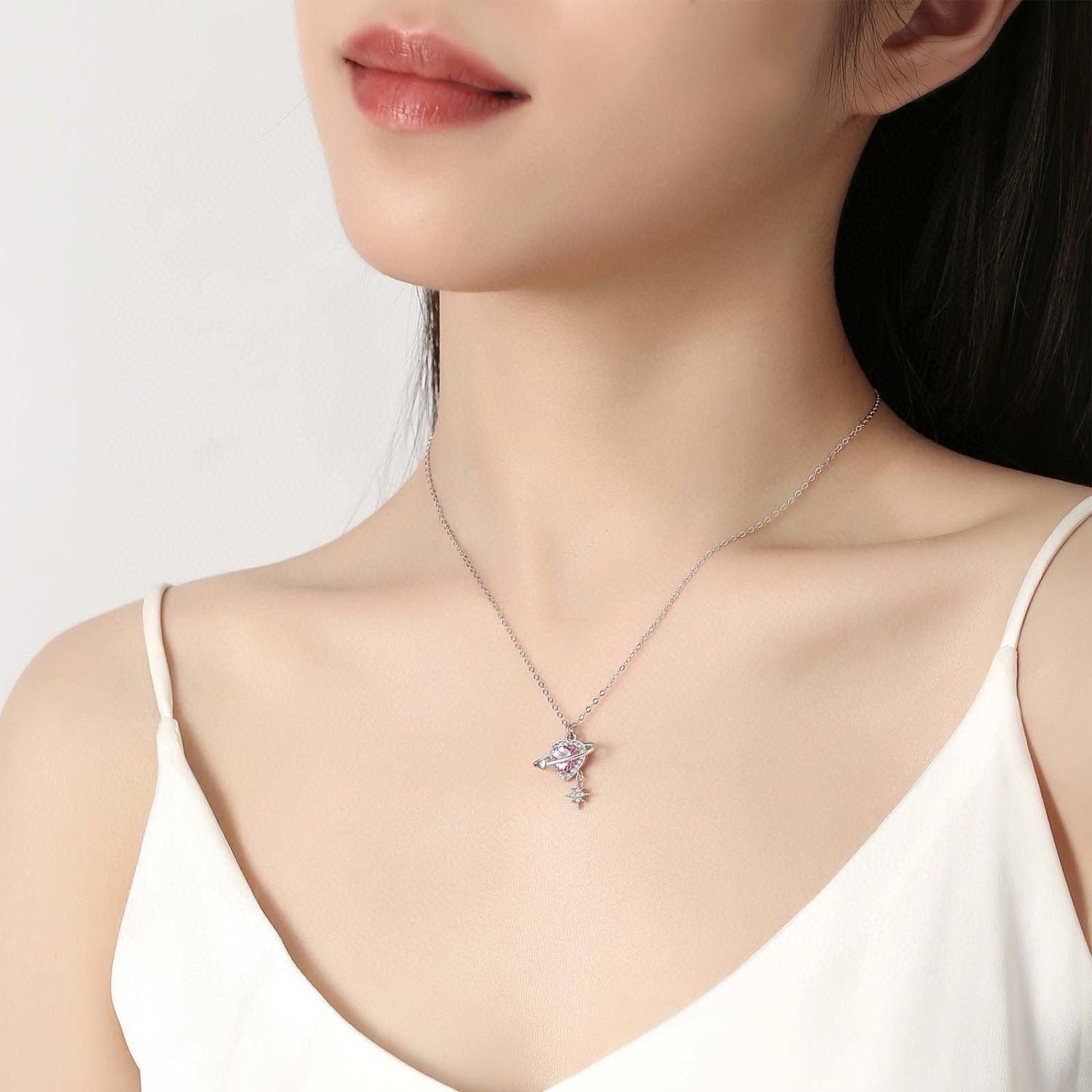Collier Coeur Rose Éclatant en Argent 990 Sterling, Style Élégant et Tendance, Cadeau Parfait Saint-Valentin - IVOIRART.COM