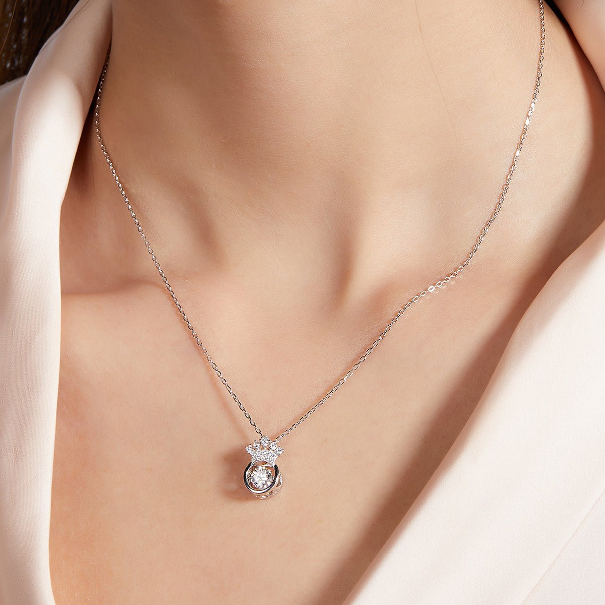 Collier Couronne en Moissanite 0,5 ct D VVS1 en Argent Sterling S925 45 cm, Plaqué Platine, Certifié GRA avec Boîte Cadeau - IVOIRART.COM