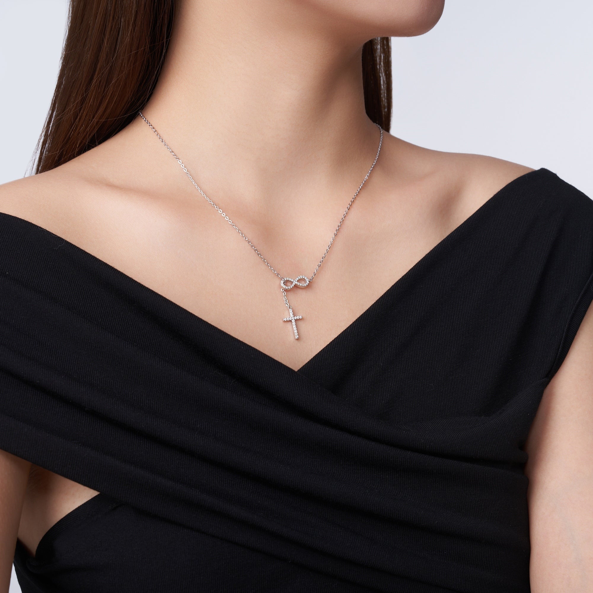 Collier Croix Infini en Argent S925 avec Pendentif Moissanite VVS1 D, Bijou Chrétien Platine 3,2g, Coffret Cadeau - IVOIRART.COM