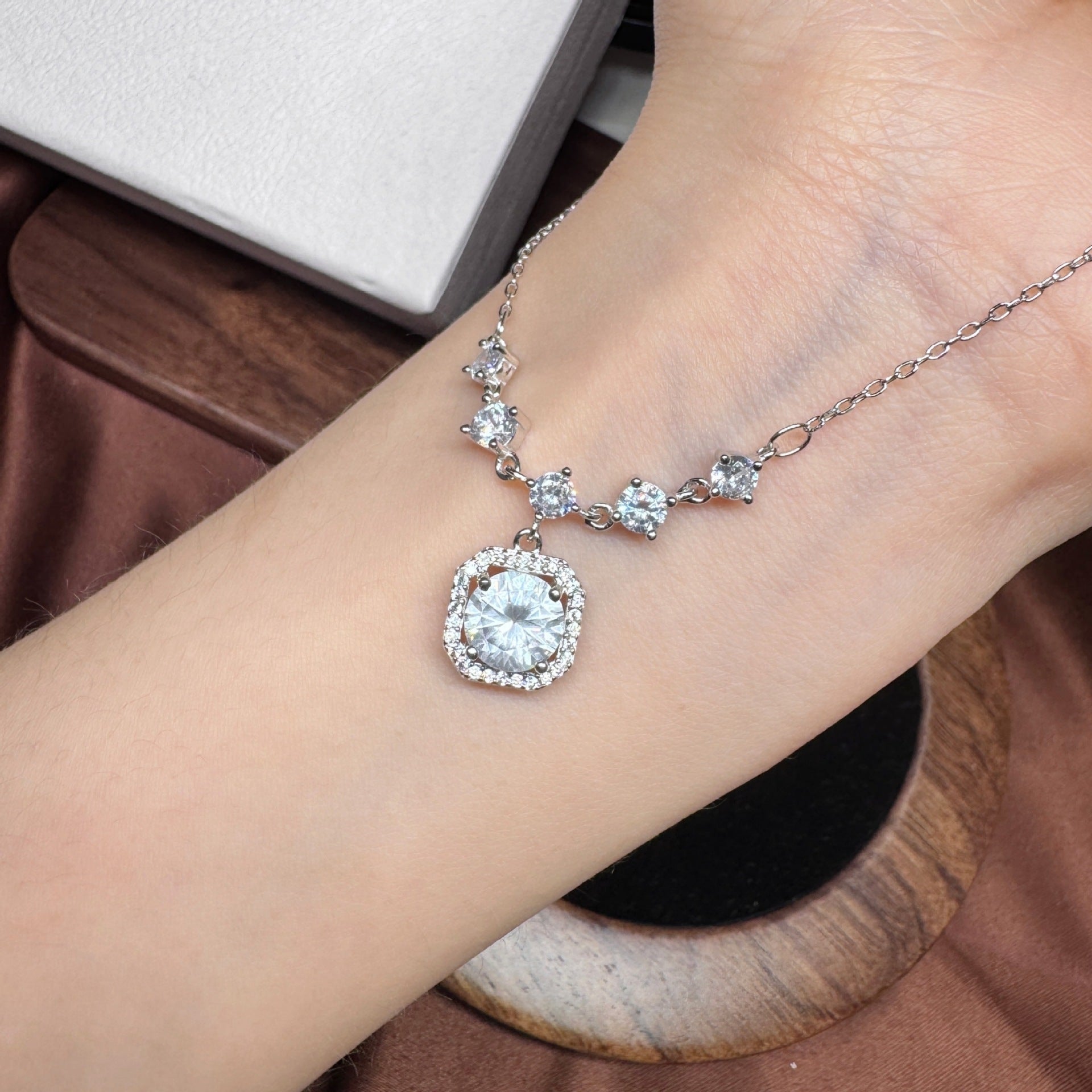 Collier Cube de Sucre en Argent Sterling S999 pour Femme, Chaîne Claviculaire Style Coréen en Zircon, Bijoux de Luxe à la Mode - IVOIRART.COM