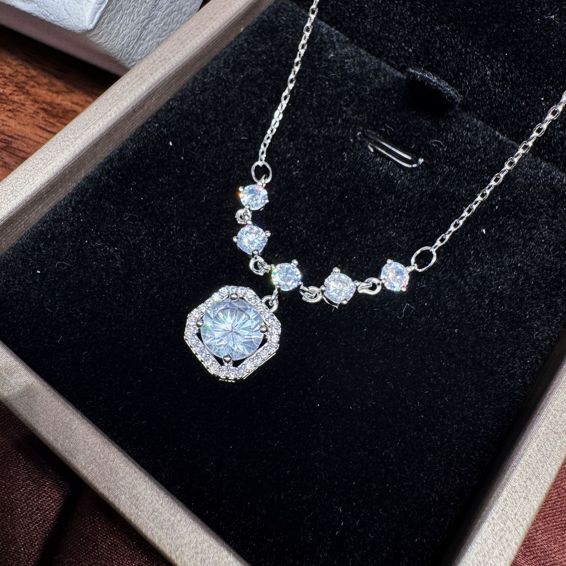 Collier Cube de Sucre en Argent Sterling S999 pour Femme, Chaîne Claviculaire Style Coréen en Zircon, Bijoux de Luxe à la Mode - IVOIRART.COM