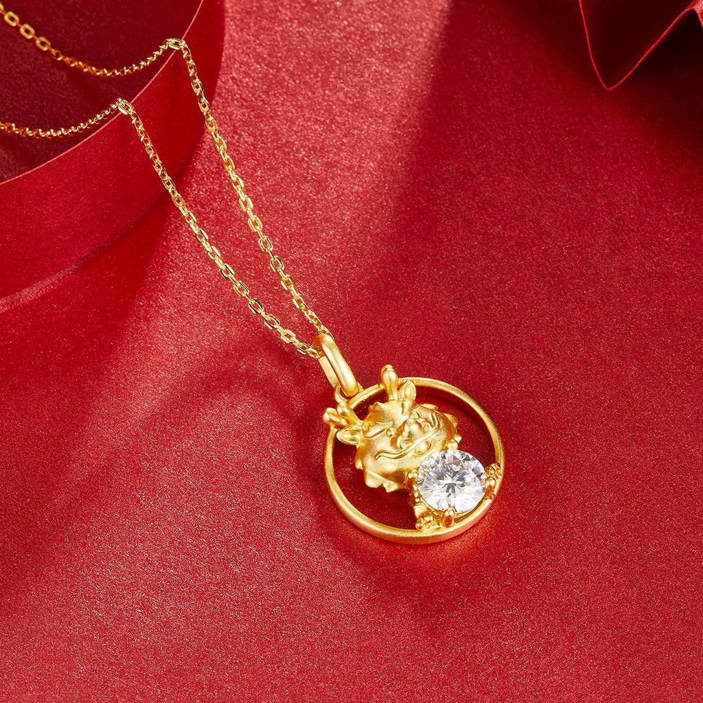 Collier Dragon du Zodiaque Chinois en Argent Sterling S925 Doré, Moissanite 1ct D Couleur VVS1, Poids 4,7g, Coffret Cadeau Certifié GRA - IVOIRART.COM