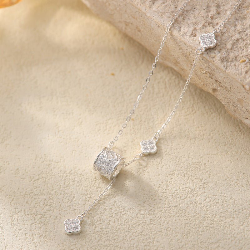 Collier en Argent 999 Finesse, Forme Taille de Taille, Chaîne Claviculaire à Pompon, Bijou de Mode Luxe Discret - IVOIRART.COM