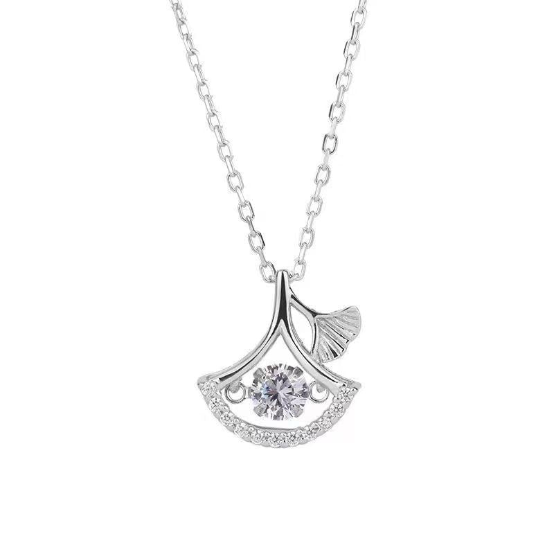 Collier en Argent Sterling 999 en Forme d'Éventail avec Zircon, Style Tendance Délicat, Cadeau Parfait pour Anniversaire et Fêtes - IVOIRART.COM
