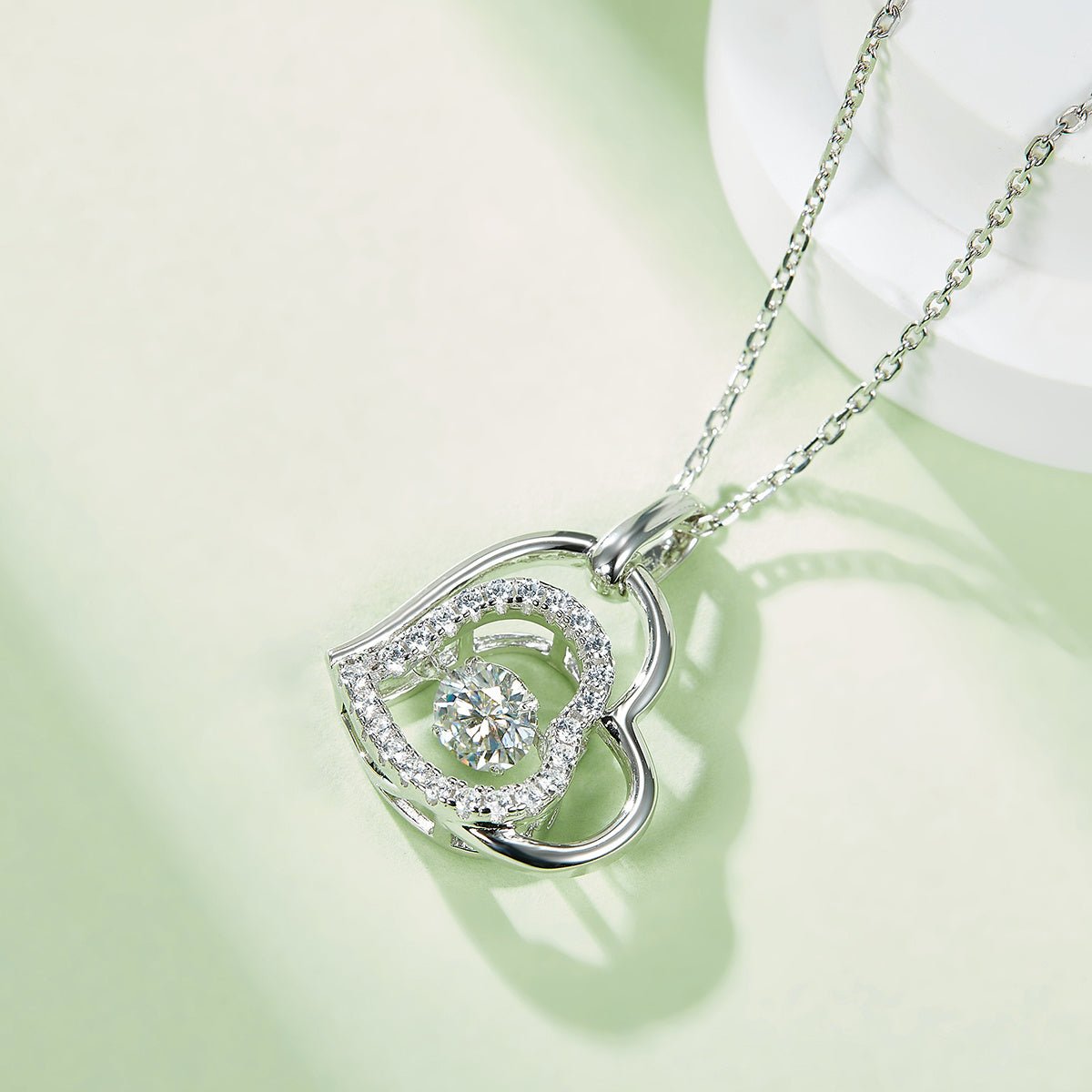 Collier en argent sterling S925 0,5 ct moissanite D VVS1 motif cœur entrelacé 45 cm plaqué platine - IVOIRART.COM