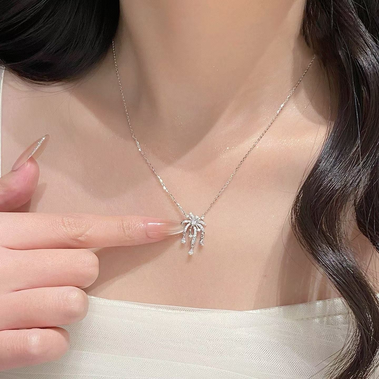 Collier goutte de larmes étincelant en argent sterling 999 avec zircone cubic, style délicat de luxe, idéal cadeau anniversaire et fêtes - IVOIRART.COM